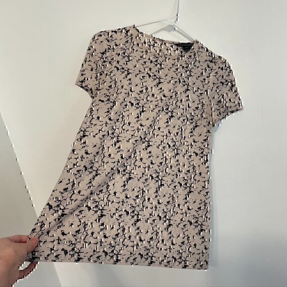 FRENCH CONNECTION Marble Print Blouse Blush Nude / Pink Navy Blue Short Sleeve 4 - Picture 7 of 11